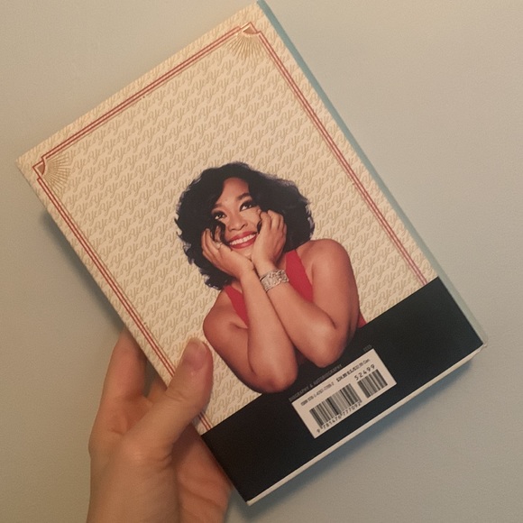 Year of yes - shonda rhimes hard cover book - Picture 2 of 3